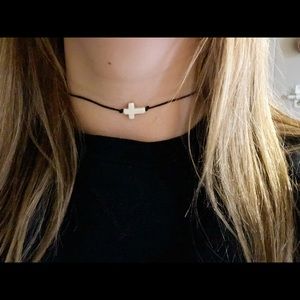 Cross choker necklace